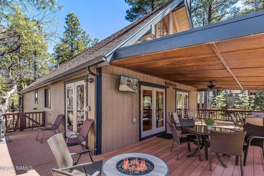 Luxury Cabin Oasis Getaway Heart Of Munds Park ภายนอก รูปภาพ