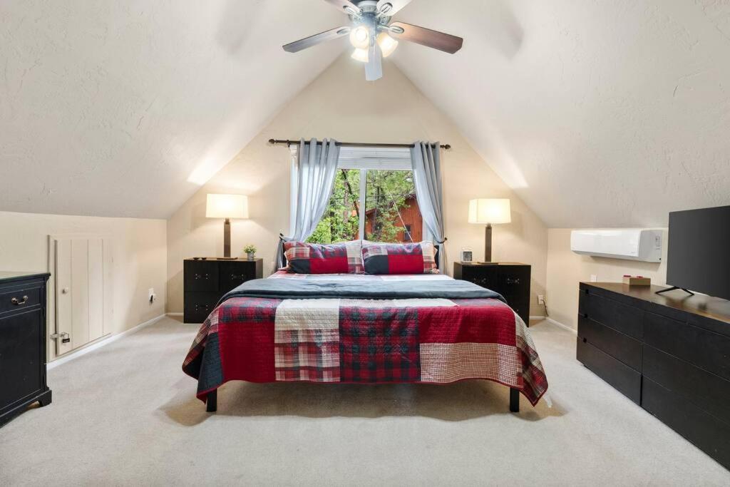 Luxury Cabin Oasis Getaway Heart Of Munds Park ภายนอก รูปภาพ